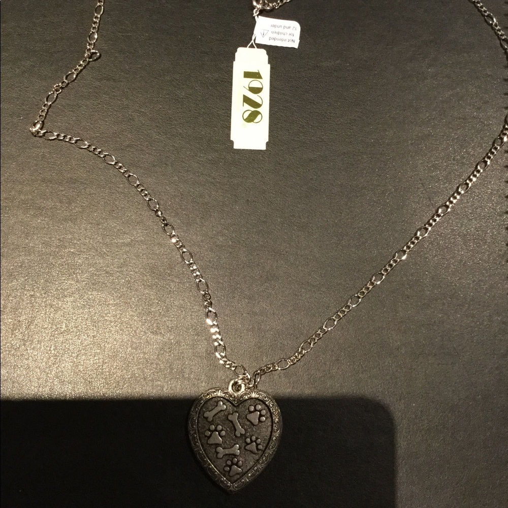 1928 PEWTER HEART PAWS AND BONES NECKLACE 28 IN.